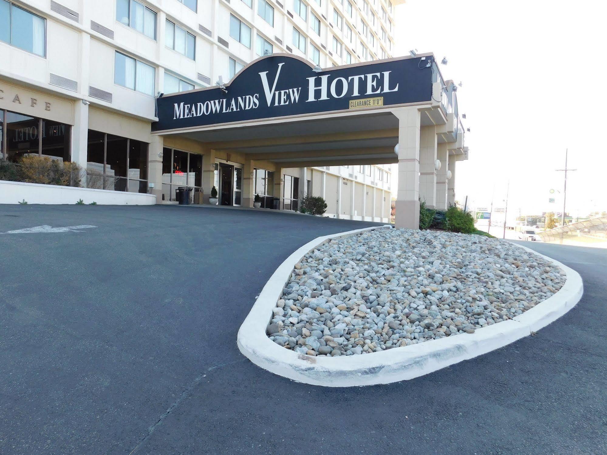 Hotel Ramada By Wyndham North Bergen Exterior foto