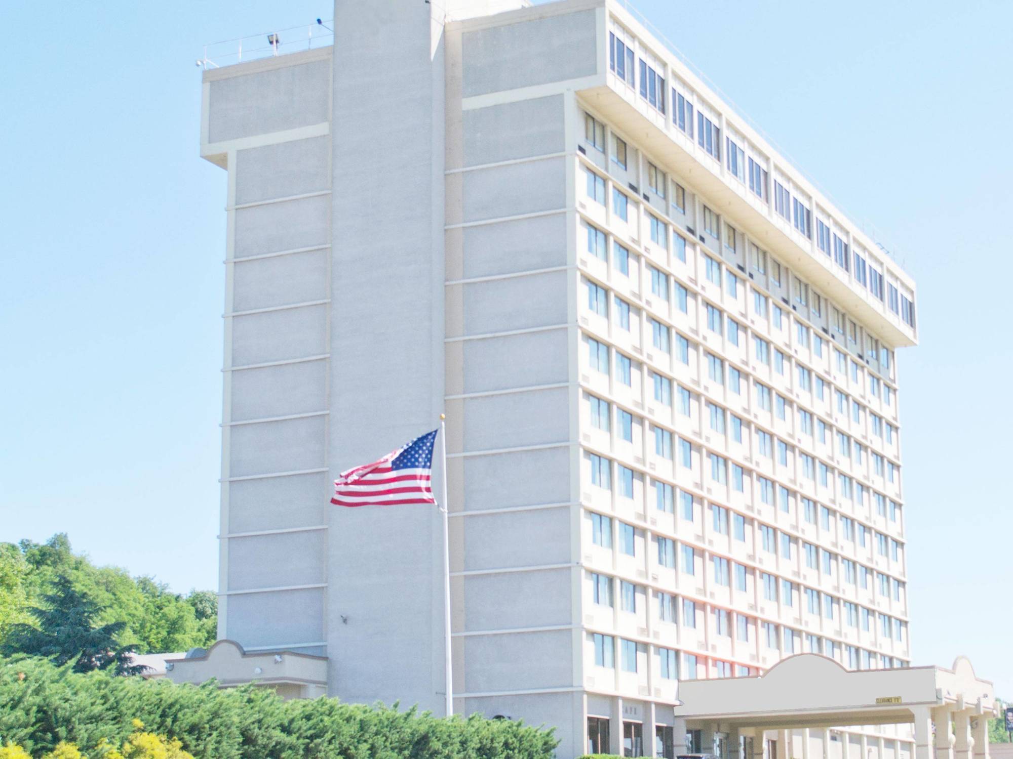 Hotel Ramada By Wyndham North Bergen Exterior foto